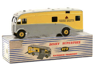 Lot 1363 - DINKY TOYS (GB) (1)