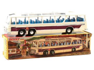 Lot 1378 - DINKY TOYS (GB) (1)