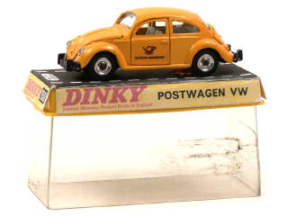 Lot 1321 - DINKY TOYS (GB) (1)