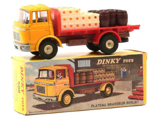 Lot 1170 - DINKY TOYS (FRANCE) (1)