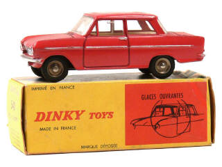Lot 1097 - DINKY TOYS (FRANCE) (1)