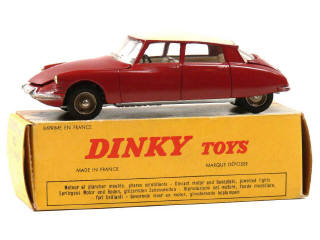 Lot 1085 - DINKY TOYS (FRANCE) (1)