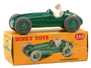 Lot 1253 - DINKY TOYS (GB) (1)