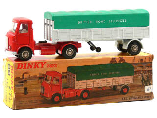 Lot 1385 - DINKY TOYS (GB) (1)