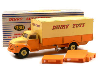 Lot 232 - DINKY TOYS (GB) (1)