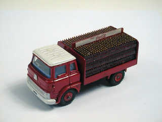 Lot 339 - DINKY TOYS GB (1)