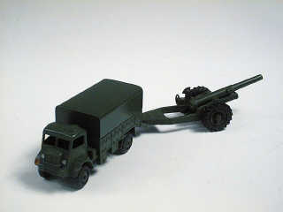 Lot 318 - DINKY TOYS GB (2)
