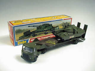 Lot 317 - DINKY TOYS GB (1)