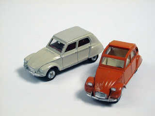 Lot 295 - DINKY TOYS (FRANCE) (2)