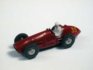 Lot 298 - DINKY TOYS (FRANCE) (1)