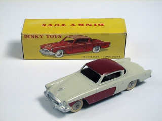 Lot 301 - DINKY TOYS (FRANCE) (1)