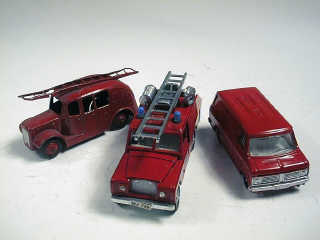 Lot 81 - DINKY TOYS GB (3)