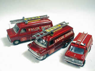 Lot 82 - DINKY TOYS GB (3)