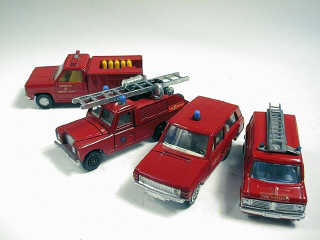 Lot 79 - DINKY TOYS GB (4)