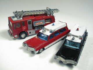Lot 90 - DINKY TOYS (GB) (3)