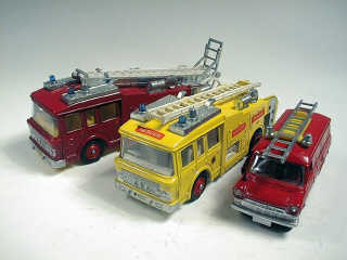 Lot 87 - DINKY TOYS GB (3)