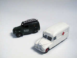 Lot 64 - DINKY TOYS GB (2)