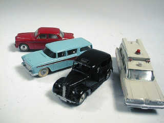 Lot 76 - DINKY TOYS (GB) (4)