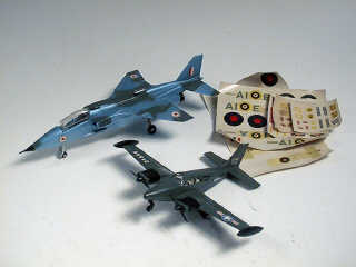 Lot 113 - DINKY TOYS GB (3)