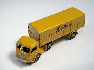 Lot 38 - DINKY TOYS FRANCE (1)