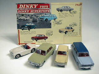 Lot 41 - DINKY TOYS FRANCE (5)