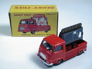 Lot 215 - DINKY TOYS FRANCE (1)