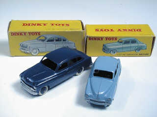 Lot 198 - DINKY TOYS (FRANCE) (2)