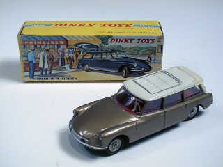 Lot 166 - DINKY TOYS FRANCE (1)