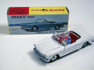 Lot 162 - DINKY TOYS FRANCE (1)