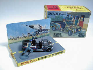 Lot 227 - DINKY TOYS FRANCE (1)