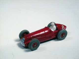 Lot 270 - DINKY TOYS (GB) (1)