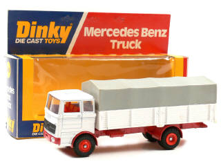 Lot 818 - DINKY TOYS (GB) (1)