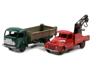 Lot 673 - DINKY TOYS (FRANCE) (2)