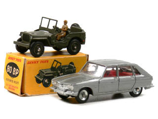 Lot 679 - DINKY TOYS (FRANCE) (2)