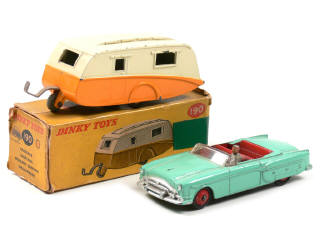 Lot 851 - DINKY TOYS (GB) (2)