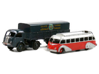 Lot 669 - DINKY TOYS (FRANCE) (2)