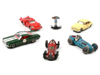 Lot 895 - DINKY TOYS (GB) (6)