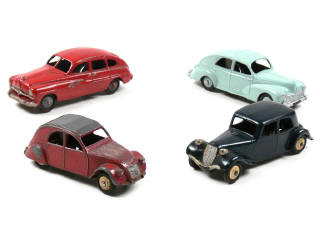 Lot 714 - DINKY TOYS (FRANCE) (4)