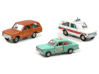 Lot 870 - DINKY TOYS (GB) (3)