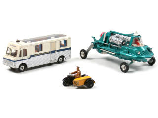 Lot 871 - DINKY TOYS (GB) (3)