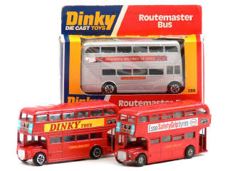 Lot 252 - DINKY TOYS (GB) (3)
