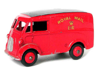Lot 57 - DINKY TOYS (GB) (1)