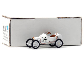 Lot 789 - O.M KIT (FRANCE) (1)