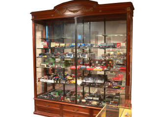 Lot 759 - DIVERS (1)