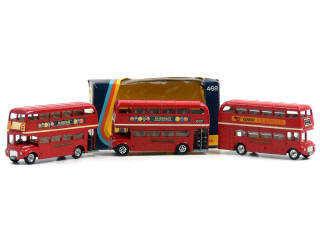 Lot 261 - CORGI TOYS (GB) (3)