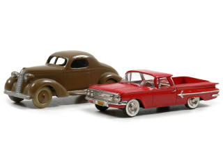 Lot 271 - DESIGN STUDIO & MINIATURE VEHICLE CASTINGS (2)