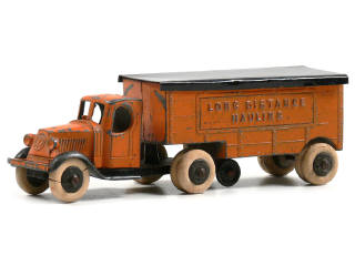 Lot 207 - TOOTSIETOY (USA) (1)