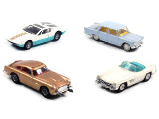 Lot 263 - CORGI TOYS (GB) (4)