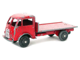 Lot 62 - DINKY TOYS (FRANCE) (1)