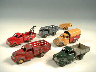 Lot 745 - DINKY TOYS FRANCE (6)